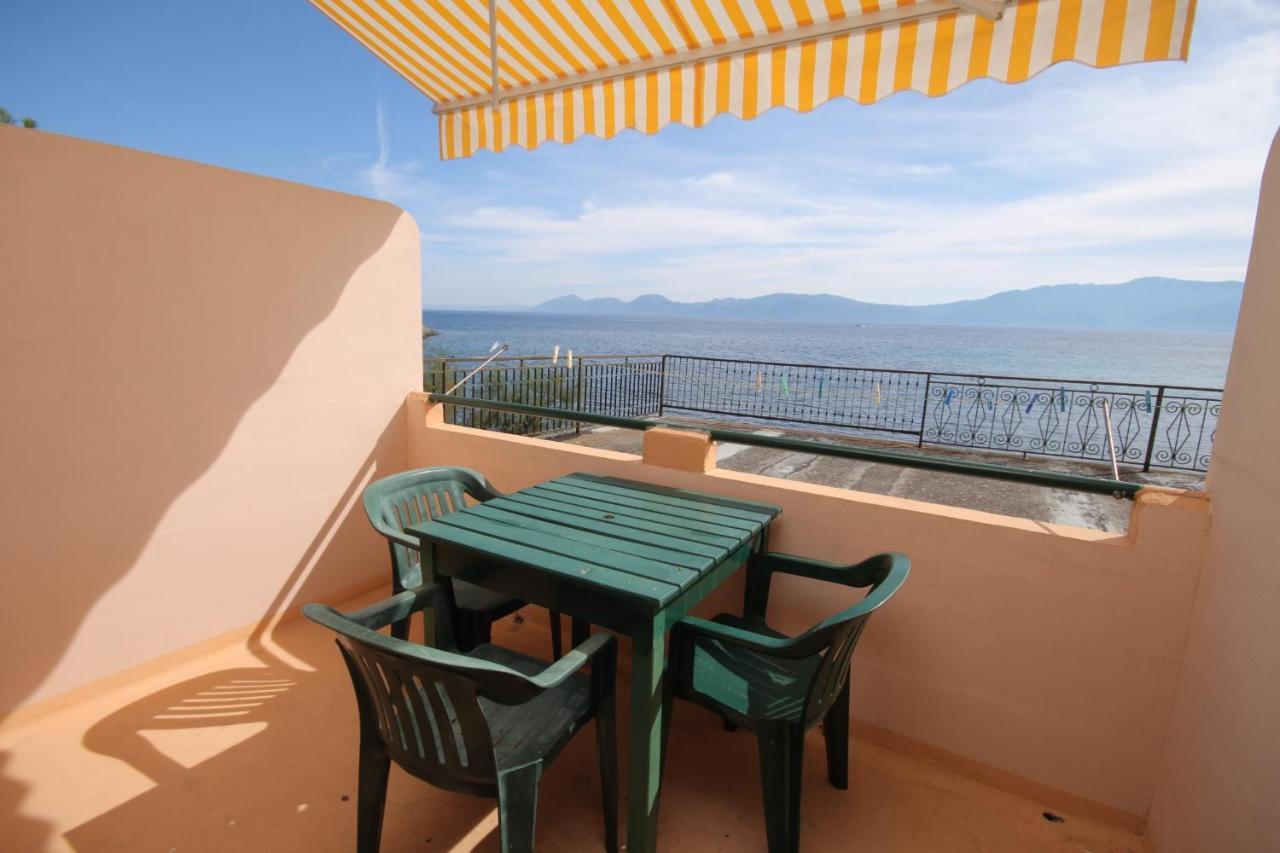 Apartments And Rooms By The Sea Sucuraj, Hvar - 4029 Dış mekan fotoğraf