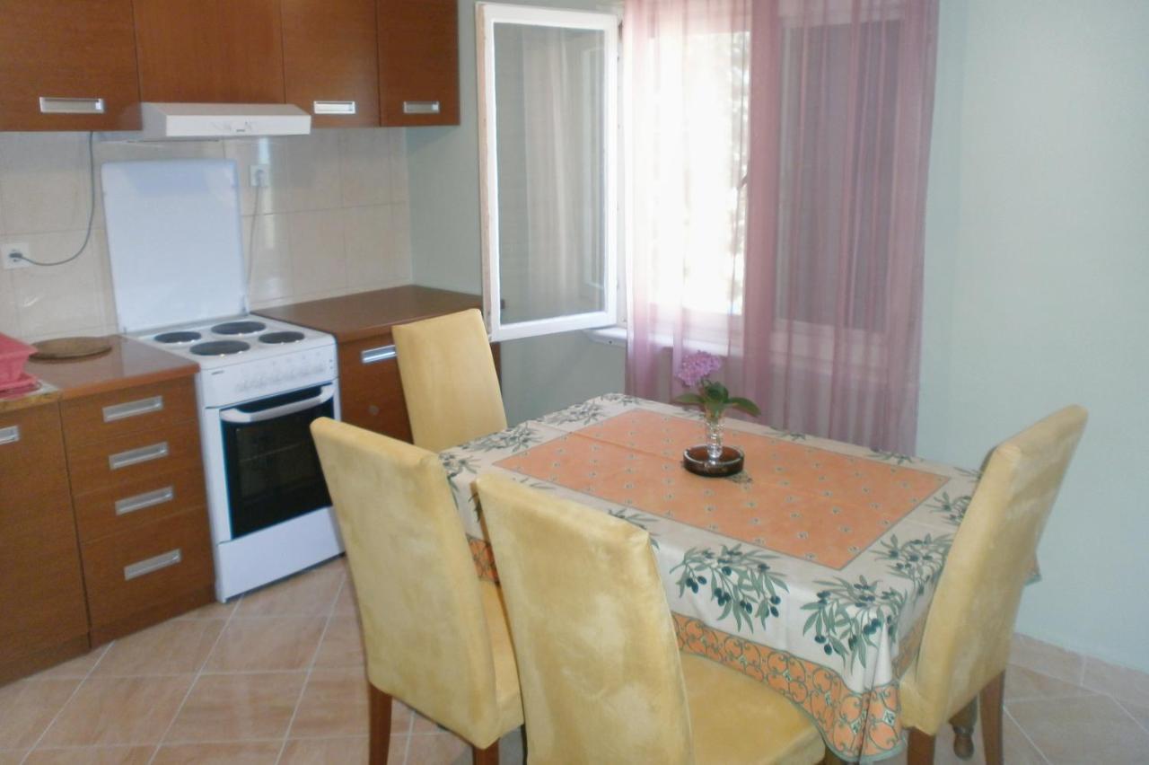 Apartments And Rooms By The Sea Sucuraj, Hvar - 4029 Dış mekan fotoğraf
