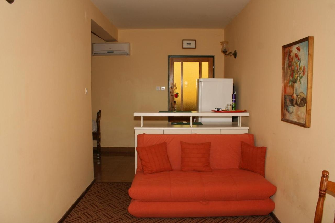 Apartments And Rooms By The Sea Sucuraj, Hvar - 4029 Dış mekan fotoğraf