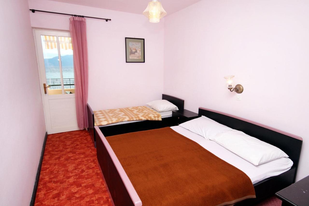 Apartments And Rooms By The Sea Sucuraj, Hvar - 4029 Dış mekan fotoğraf